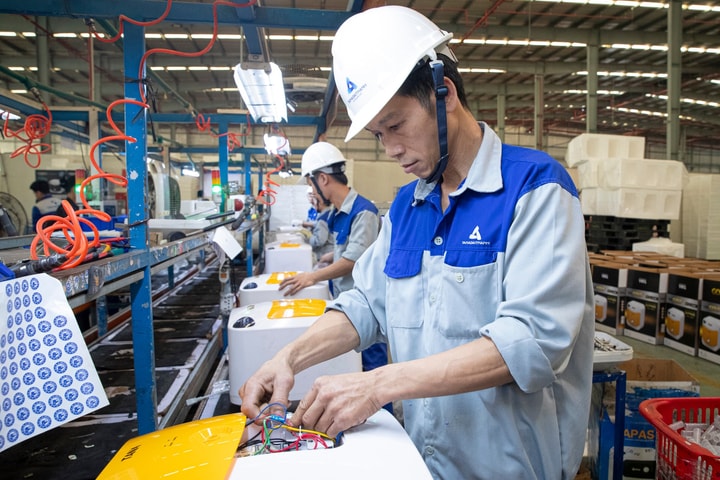 Chính phủ đặt mục tiêu phấn đấu tăng trưởng GDP quý IV-2025 đạt trên 8,4%