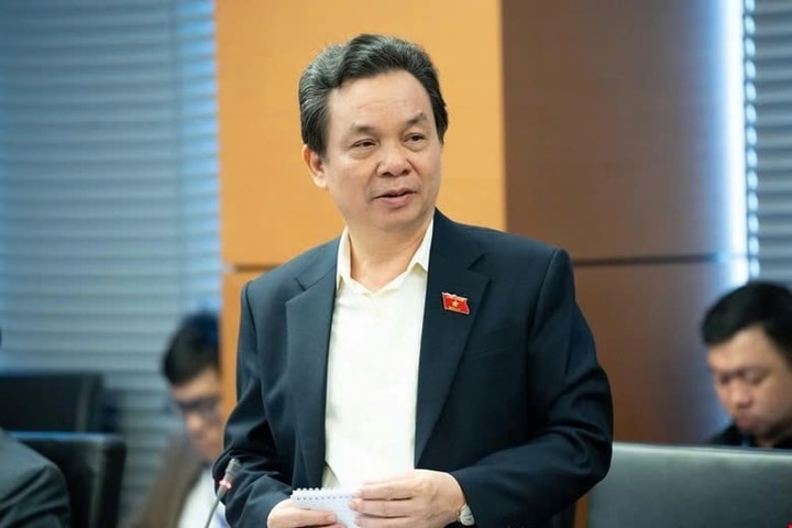 Đại biểu Quốc hội đề nghị nghiên cứu biên soạn bộ sách giáo khoa điện tử