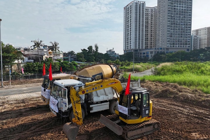 Khởi công 2 gói thầu lớn dự án cải tạo rạch Xuyên Tâm, TP.HCM