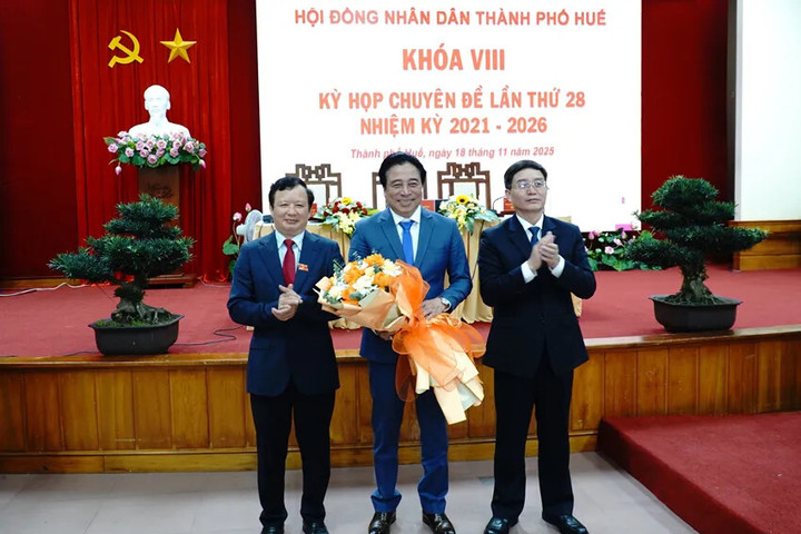 Ông Nguyễn Khắc Toàn được bầu giữ chức Chủ tịch UBND thành phố Huế