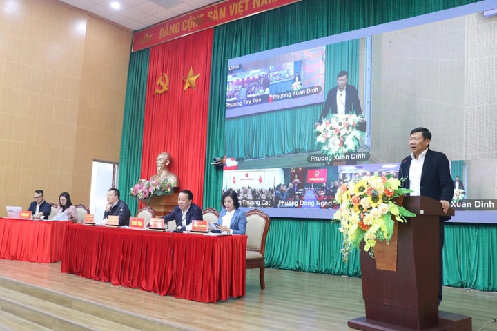 Cử tri kiến nghị giải quyết các vấn đề quản lý quy hoạch, đất đai, hạ tầng