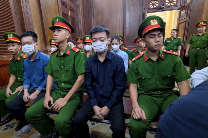 Xét xử hoa hậu Thùy Tiên, Quang Linh Vlogs, Hằng Du Mục về hành vi lừa dối khách hàng