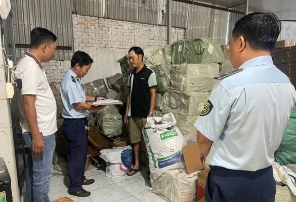 TP Hồ Chí Minh siết chặt quản lý hàng thiết yếu dịp cuối năm