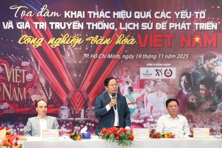 Chuyên gia, nghệ sĩ “hiến kế” phát triển công nghiệp văn hóa Việt Nam
