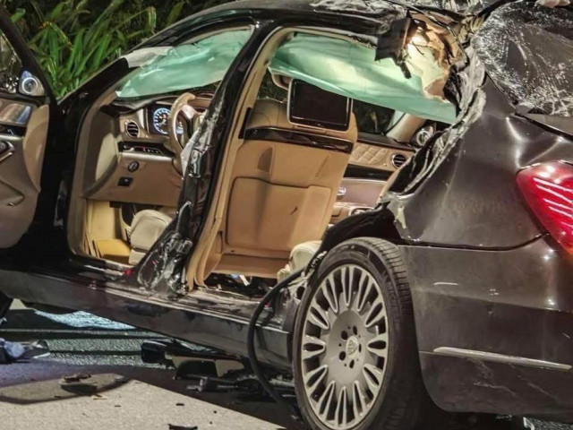 Người ngồi sau trong vụ tai nạn Maybach S600 không cài dây an toàn