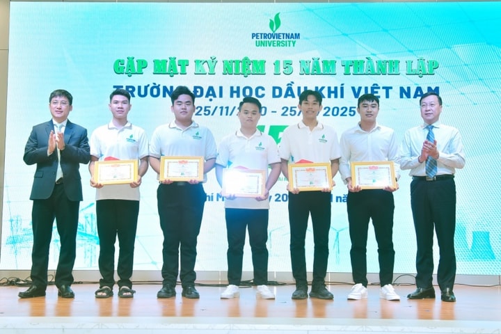Trường Đại học Dầu khí Việt Nam (PVU) 15 năm vững bước, kiến tạo tương lai năng lượng