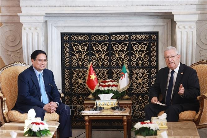 Thủ tướng Chính phủ Phạm Minh Chính hội kiến Chủ tịch Hội đồng Dân tộc Algeria