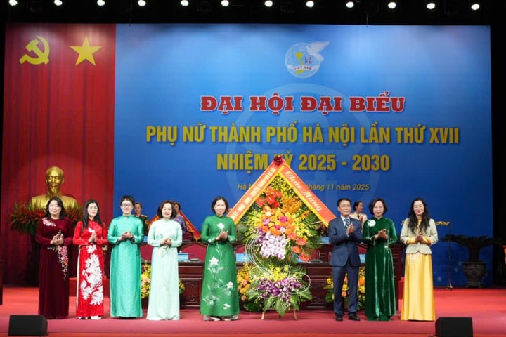 Đại hội đại biểu Phụ nữ thành phố Hà Nội lần thứ XVII Phụ nữ Thủ đô sẵn sàng kiến tạo Hà Nội hạnh phúc, hiện đại