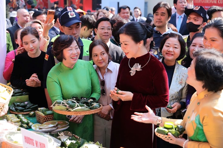 Liên hoan Văn hoá ẩm thực Quốc tế 2025 chung sức giúp đỡ đồng bào miền Trung