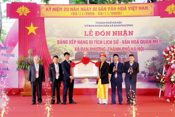 Quán Méo đón nhận di tích lịch sử, văn hóa cấp thành phố