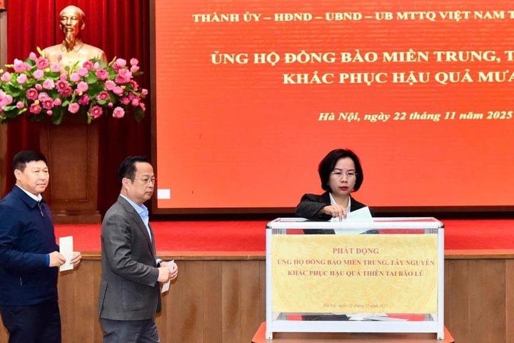 Hà Nội vận động cán bộ, công chức, viên chức, người lao động ủng hộ đồng bào bị ảnh hưởng thiên tai ít nhất 1 ngày lương