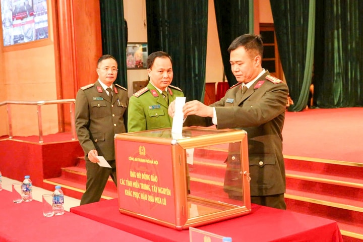 Công an Hà Nội phát động ủng hộ đồng bào miền Trung, Tây Nguyên