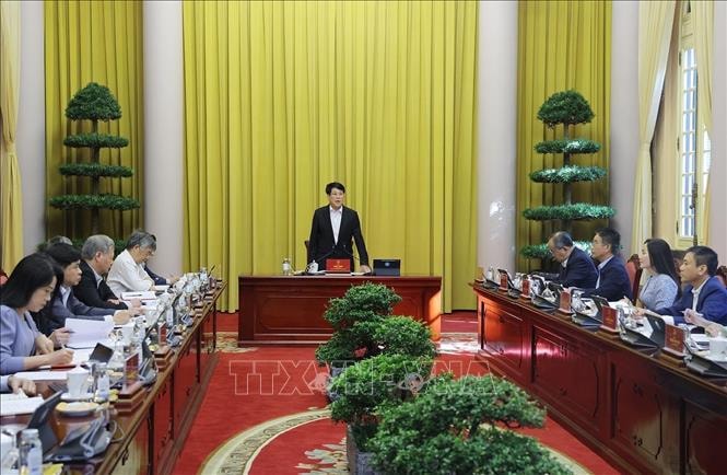 Chủ tịch nước Lương Cường chủ trì họp giao ban với Văn phòng Chủ tịch nước