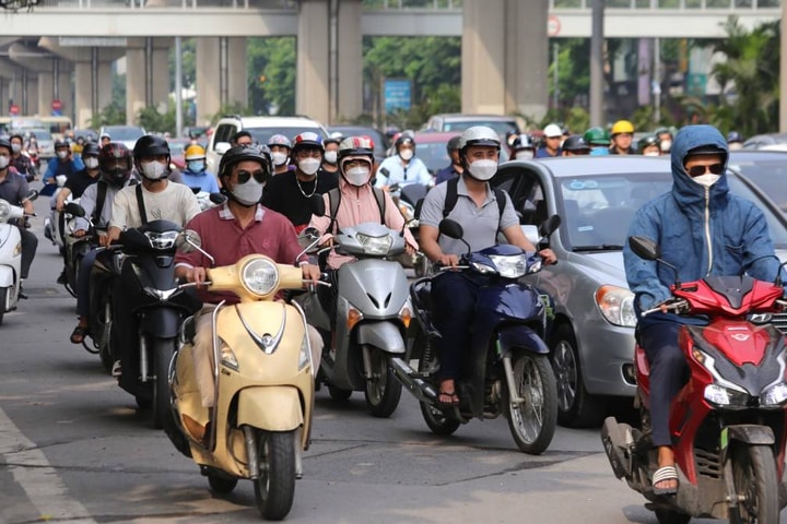 Đảm bảo chuyển đổi phương tiện xanh không làm tăng chi phí sinh hoạt của người dân