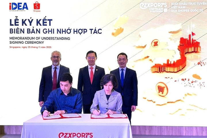 Tăng cường hợp tác Việt Nam - Singapore thúc đẩy thương mại điện tử và xuất khẩu số