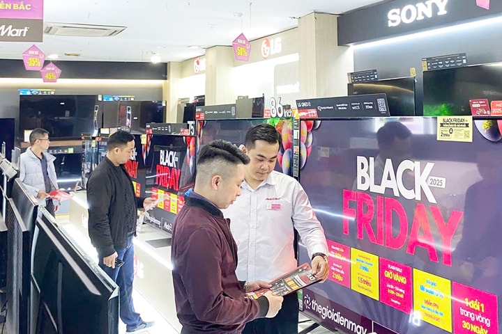 Black Friday 2025: Khuyến mãi rầm rộ, người mua vẫn thận trọng