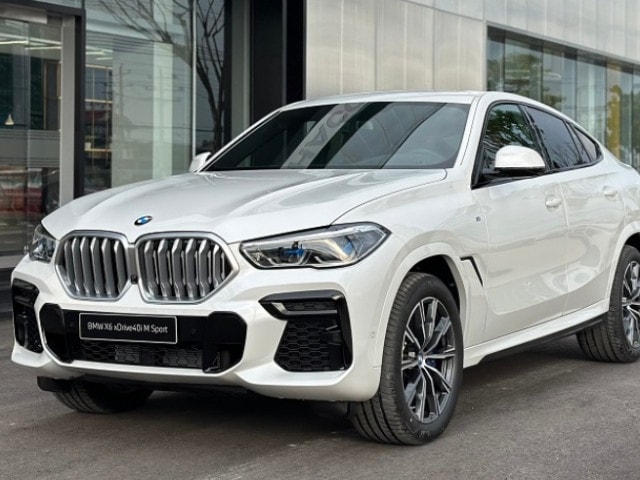 BMW tung ưu đãi đến 480 triệu đồng cho khách mua X4 và X6