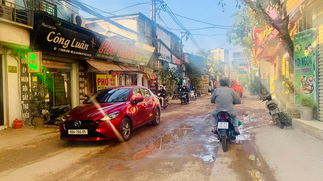 Đường Thanh Bình xuống cấp nghiêm trọng, gây mất an toàn giao thông kéo dài