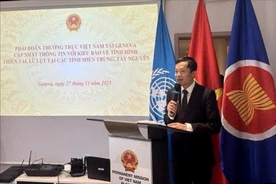 Tiếp nhận ủng hộ của kiều bào Thụy Sĩ hướng về miền Trung, Tây Nguyên