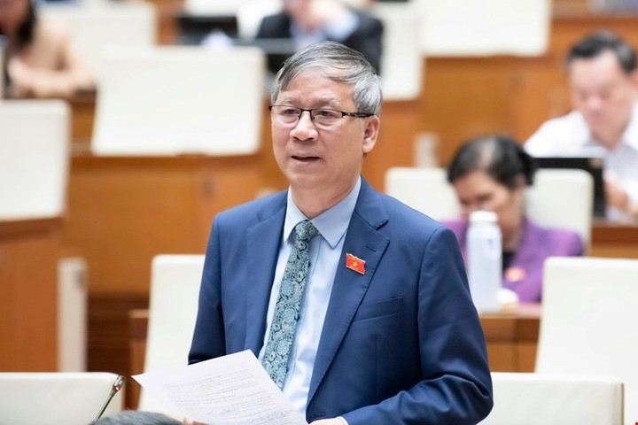 Đại biểu Quốc hội kiến nghị đưa việc soạn thảo sách giáo khoa vào Chương trình mục tiêu quốc gia