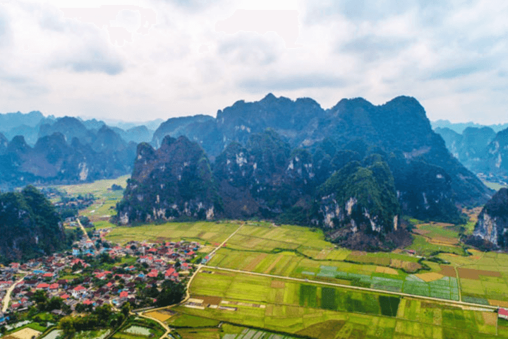 Leo núi Cai Kinh khám phá cảnh đẹp xứ Lạng