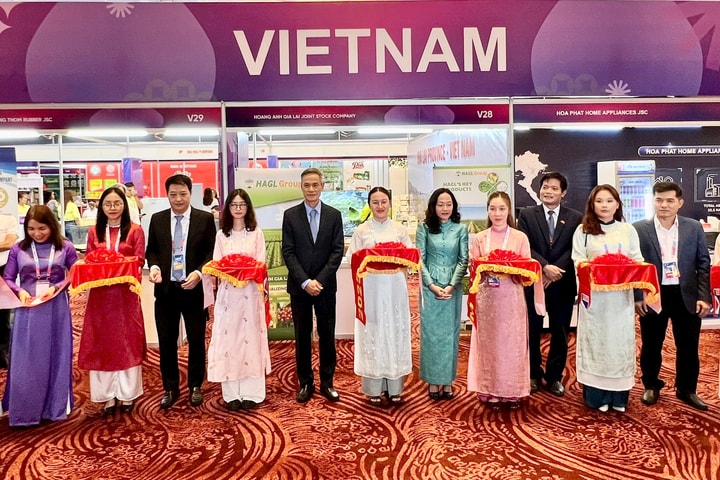Khai mạc Hội chợ Thương mại Việt Nam tại Campuchia
