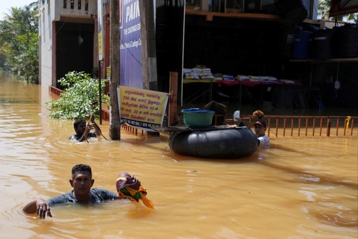 Việt Nam thăm hỏi Sri Lanka về tình hình thiên tai