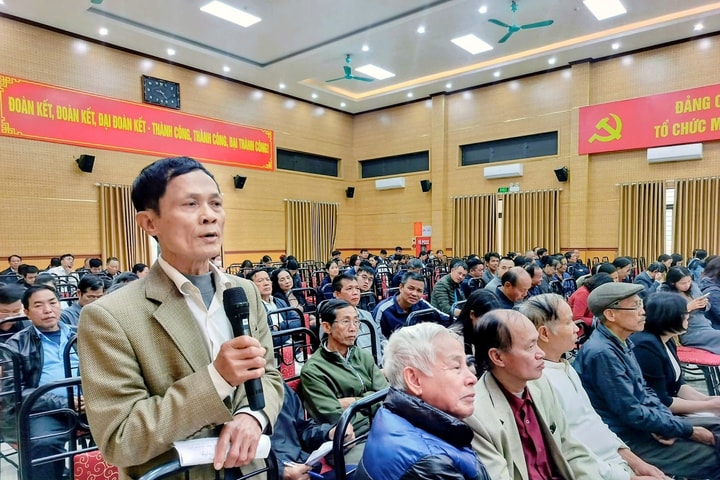 Cử tri Tây Phương kiến nghị giải quyết hạ tầng, môi trường và đất đai trước Kỳ họp cuối năm