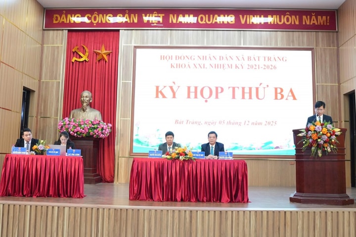 HĐND xã Bát Tràng thông qua 9 nghị quyết tại kỳ họp cuối năm