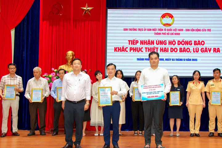 EVNHCMC lan tỏa tinh thần tương thân, tương ái hướng về miền Trung