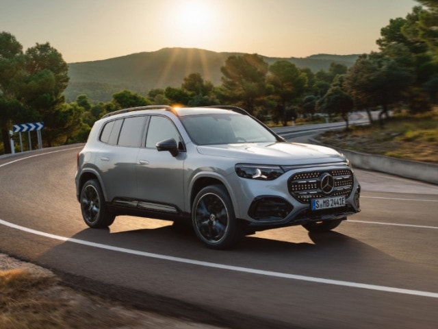Mercedes-Benz GLB 2026 ra mắt: Nâng cấp từ thiết kế đến hệ truyền động