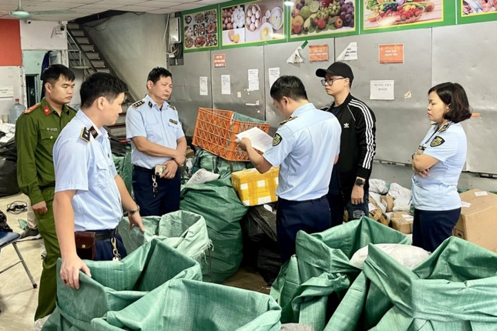 Kế hoạch cao điểm chống buôn lậu, gian lận thương mại và hàng giả dịp trước, trong và sau Tết Nguyên đán Bính Ngọ 2026 Tạo môi trường kinh doanh lành mạnh, đảm bảo an toàn, an ninh trật tự