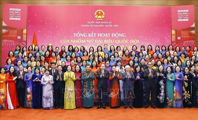 Chủ tịch Quốc hội Trần Thanh Mẫn dự tổng kết Nhóm nữ đại biểu Quốc hội khóa XV