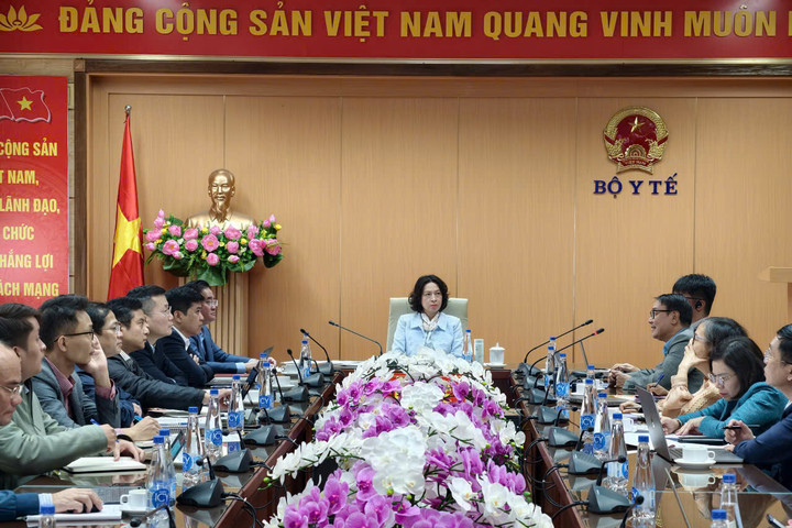 Khẩn trương ứng phó nguy cơ bại liệt tái xâm nhập sau sự kiện dịch bùng phát tại Lào