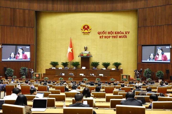 Tin tức đặc biệt trên báo in Hànộimới ngày 12-12-2025