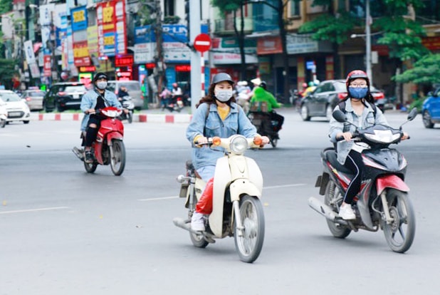 Bắc Bộ ngày nắng nhẹ, đêm có mưa rào rải rác