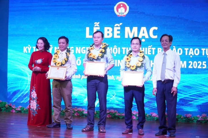 TP Hồ Chí Minh: Trao giải kỳ thi kỹ năng nghề và Hội thi thiết bị đào tạo tự làm lần thứ nhất