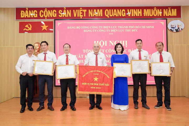 Công ty Điện lực Thủ Đức giữ vững ổn định, nâng cao chất lượng cung cấp điện năm 2026