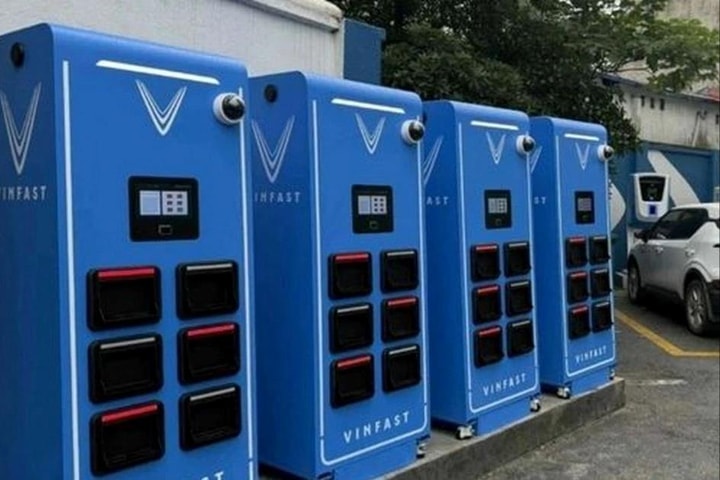 TP Hồ Chí Minh đề xuất lắp 20.000 tủ đổi pin cho xe máy điện trên vỉa hè