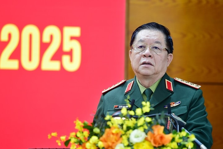Giữ vững sự lãnh đạo tuyệt đối của Đảng với Quân đội trong tình hình mới