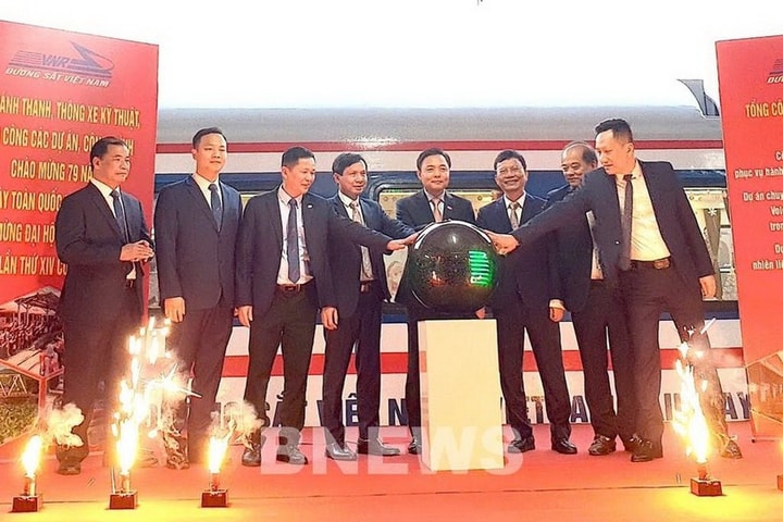 Ngành đường sắt khánh thành công trình hiện đại 162 toa xe khách Nâng cao chất lượng phục vụ, gia tăng trải nghiệm cho hành khách