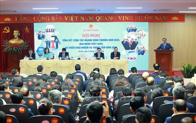 Thủ tướng Phạm Minh Chính: Ngành Công Thương thực hiện 6 tiên phong cùng đất nước phát triển