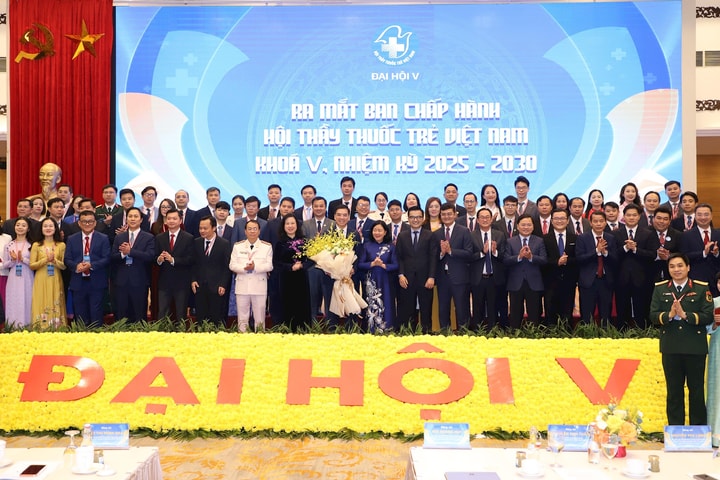 Tiên phong chuyển đổi số y tế vì một Việt Nam khỏe mạnh