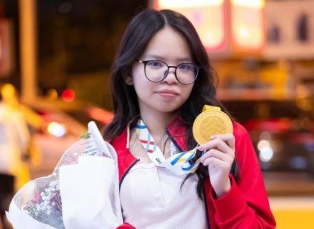 [Podcast] Tin tức ngày 21-12: Nữ sinh lập kỳ tích Liên Quân Mobile tại SEA Games 33 được thưởng nóng hơn 100 triệu đồng