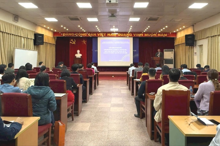 Điện lực Hà Nội bồi dưỡng nghiệp vụ thanh, kiểm tra và giải quyết khiếu nại, tố cáo