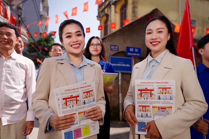 Ra mắt dự án âm nhạc “Ý Đảng - Lòng Dân” của ca sĩ Trần Bích Ngọc