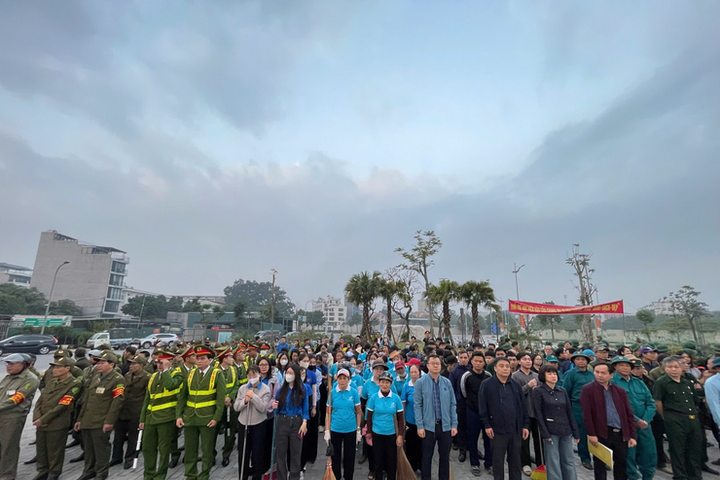 Phường Bồ Đề Tăng cường vệ sinh môi trường, chỉnh trang đô thị đón Tết Bính Ngọ