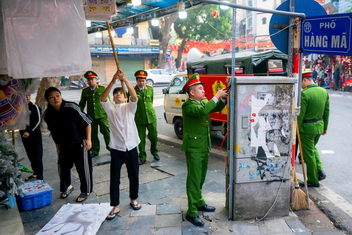 Hà Nội: Trưởng phòng cấp xã được giao quyền xử phạt về trật tự đô thị