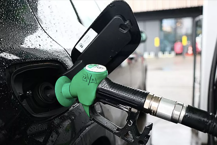 Nga gia hạn lệnh cấm xuất khẩu xăng dầu đến tháng 2 năm sau