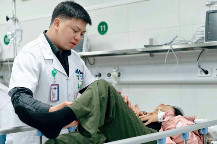 [Podcast] Tin tức ngày 28-12: Vụ lật xe thiện nguyện ở Lào Cai - Nhiều ca theo dõi đặc biệt